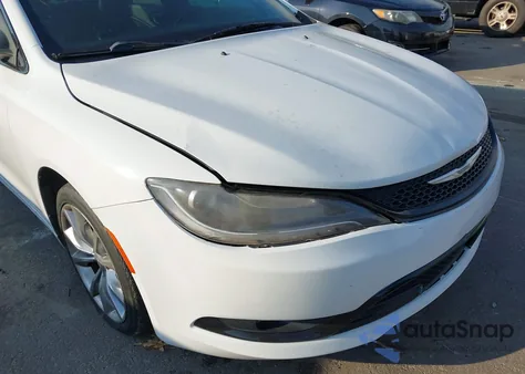 2015 Chrysler 200 S z USA, uszkodzony, nr VIN 1C3CCCBB9FN637828